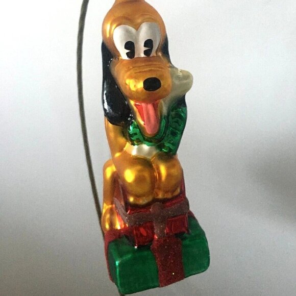✨ NEW Authentic Christopher Radko Disney Noel PLUTO Gift Blown Glass Ornament ✨ - Picture 6 of 10